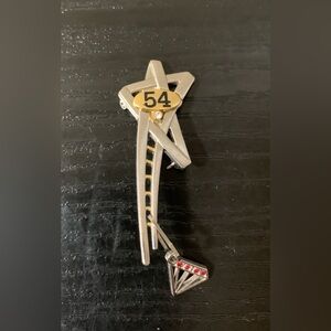 Mary Kay 54 Award cosmetics Brooch Or Pin